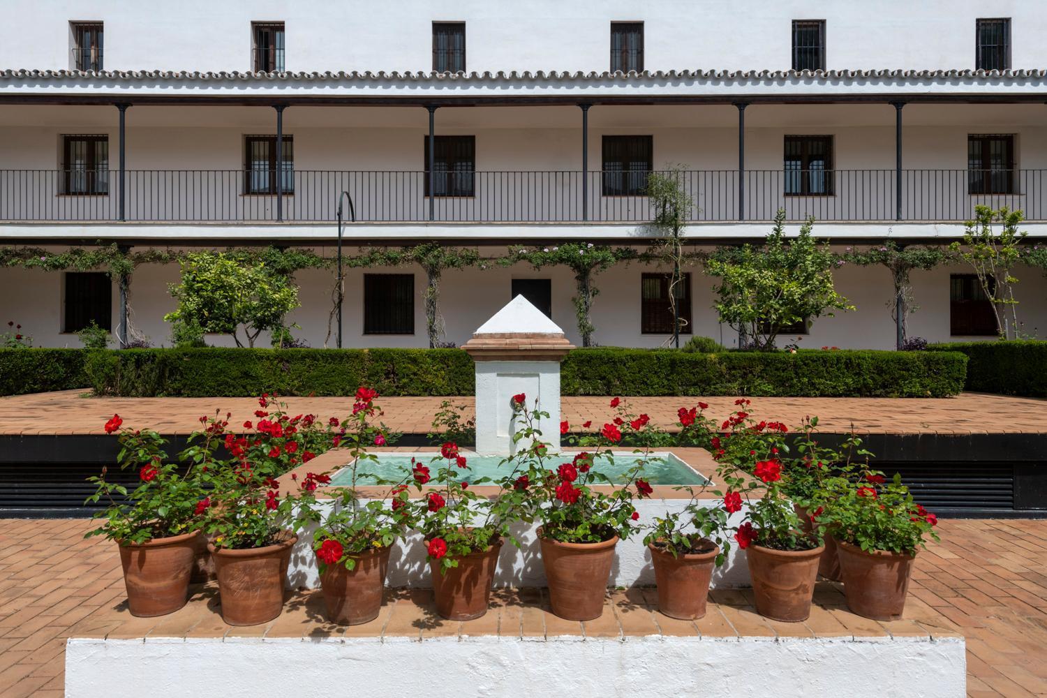 Magno Apartments San Laureano - Private Parking Included Seville Luaran gambar